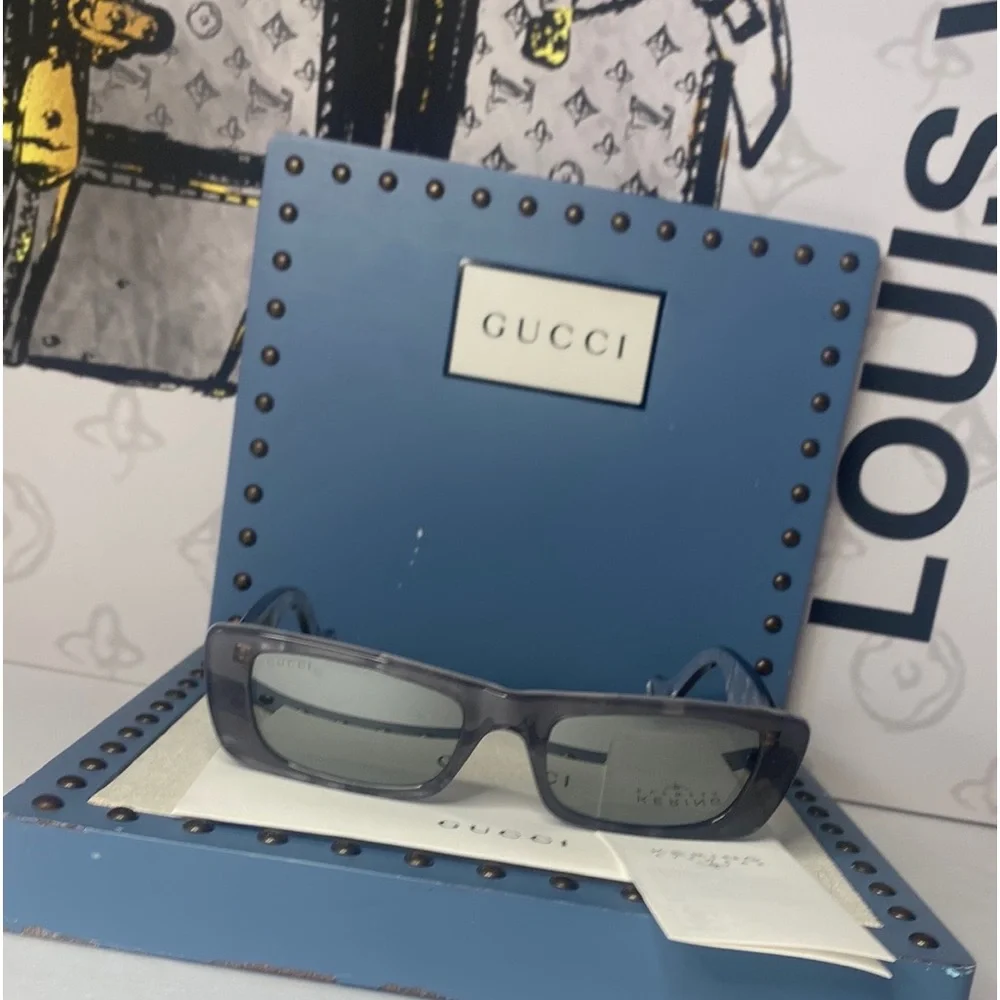 New 🔥🔥GUCCI Acetate Rectangular GG0516S Sunglasses Grey Gold